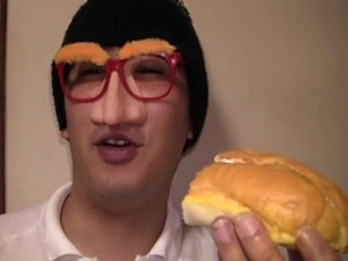 オリジン弁当「スマイルのりチキン竜田揚げ弁当」で夕飯動画110410その3