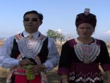 Chant Hmong LAOS par Mai Xiong Plaine des Jarres avec Paul