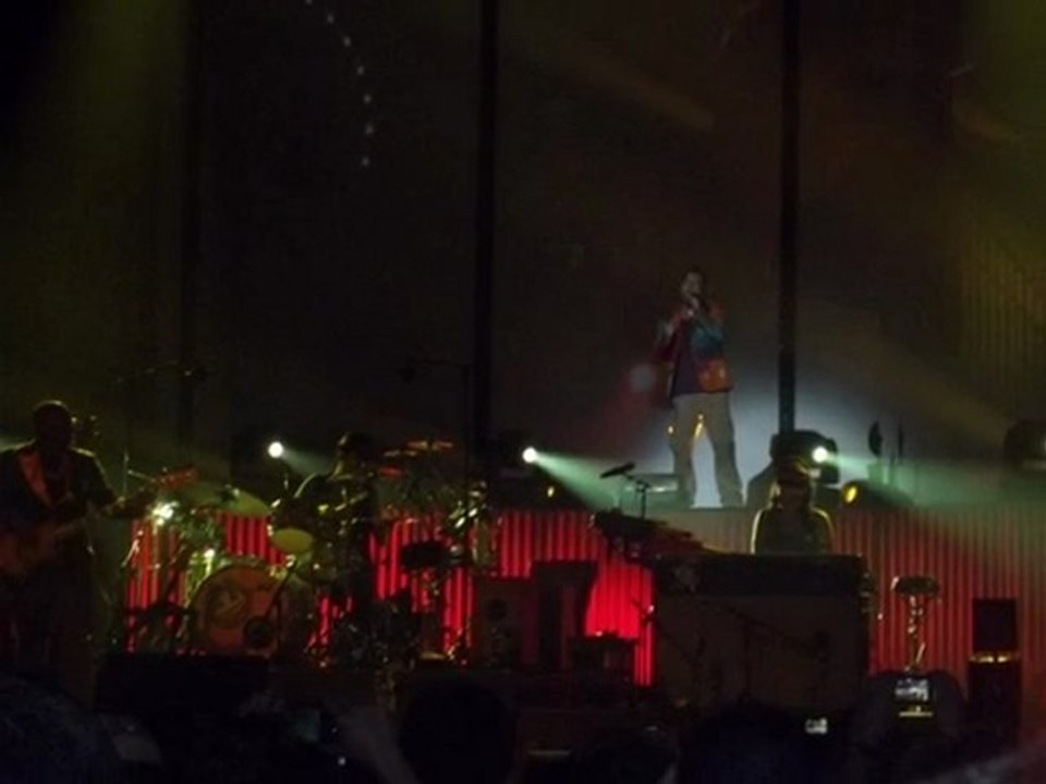 Video de mes photos de christophe a lille le 06 avril 2011 =) magnifique concert