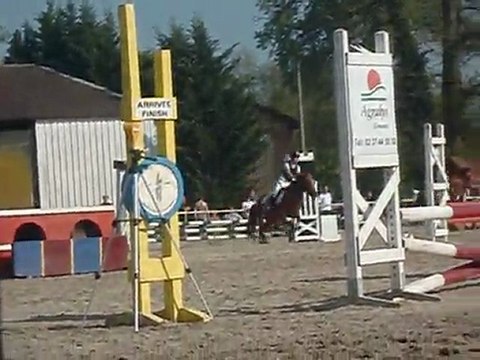 Florine Istory poney 4 Ecurie St Maurice 11/04/11