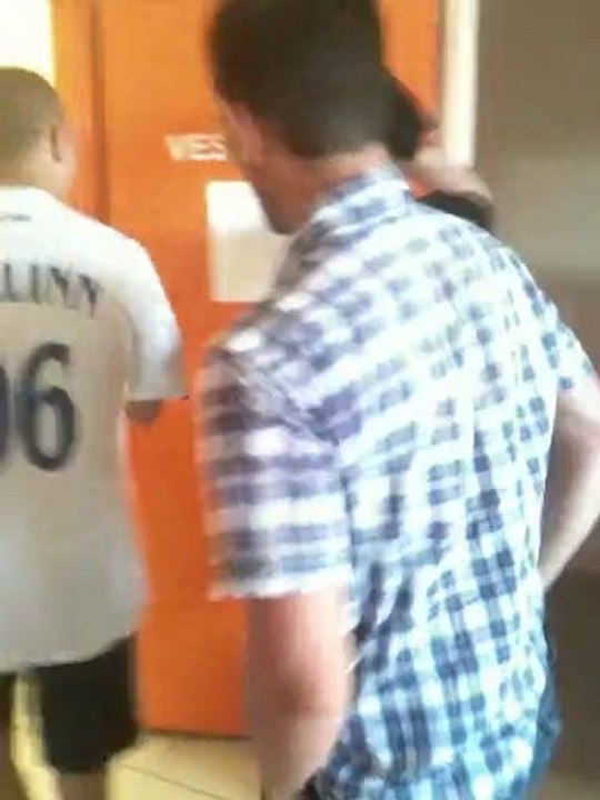 L'ASC Champion de 2e division : le Coach passe à la douche !