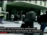 Estudiantes protestan contra el gobierno de Siria