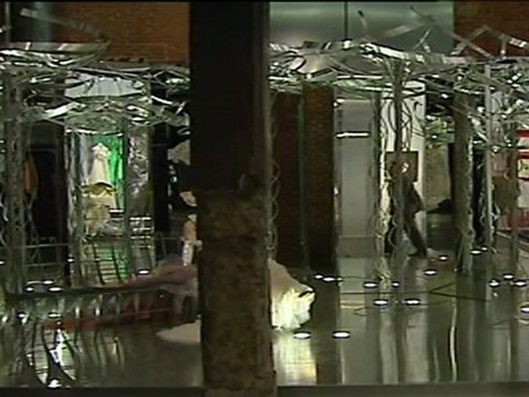 Diseñadores, interioristas y artistas con síndrome de Down, unidos en El abrazo del arte