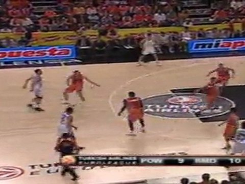 Madrid y Valencia, al quinto partido, pero Barcelona y Caja Laboral quedaron eliminados