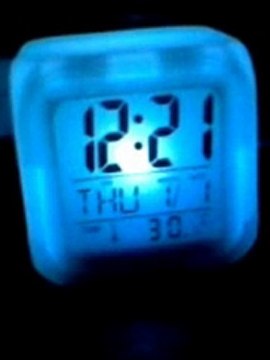 Aura Renk Değiştiren Işıklı Alarmlı Saat