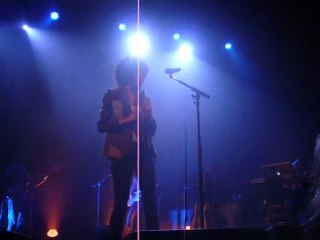 Ayo@Trianon - How many people live