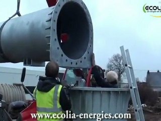 Eolienne Proven 35 sur un mât hydraulique par Ecolia