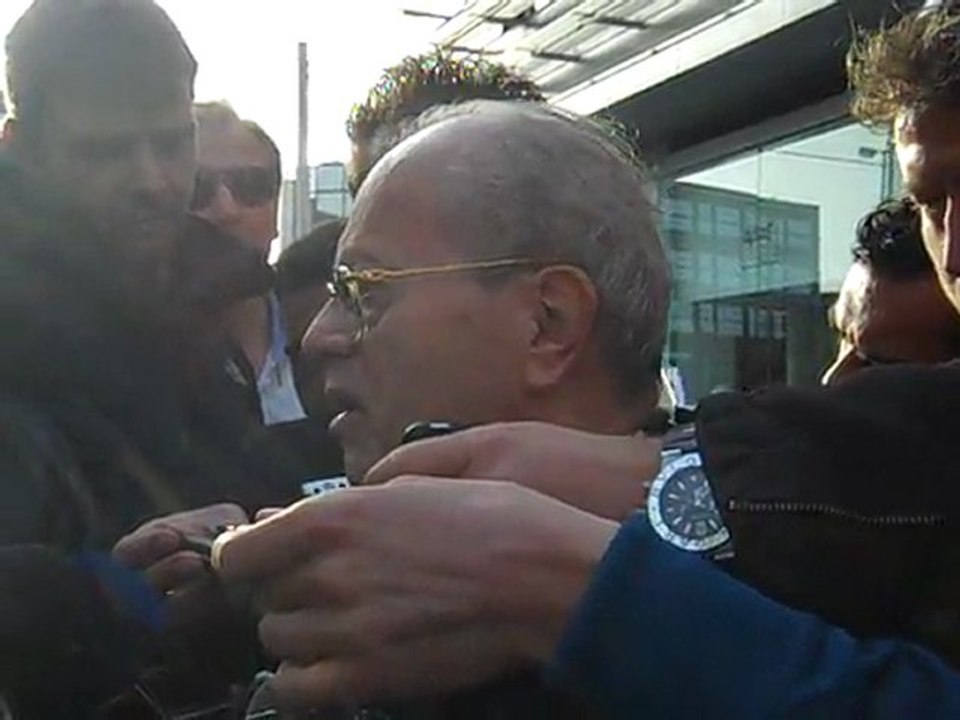 Thanasis meta to D.S.