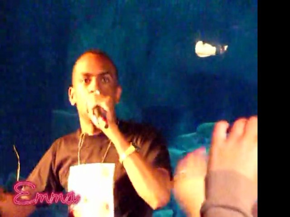 20010412 Colonel Reyel concert privé Ado FM