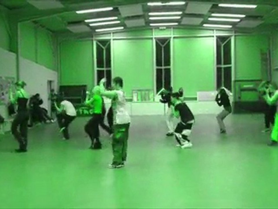 cours de hip hop,  BAYEUX FITNESS FORME, BAYEUX 14400 AGNES LOUER