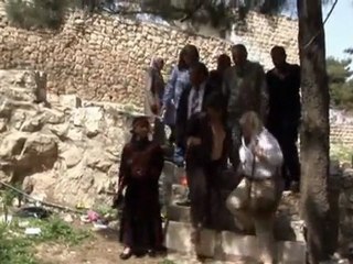 UNICEF and the AusAID support improved sanitation for Palestinian students