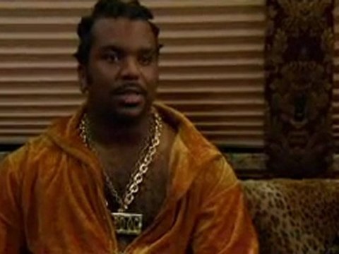 Les femmes ,il faut leur donner que ta .....ca ou moins elles pourront jamais te l'enlever..