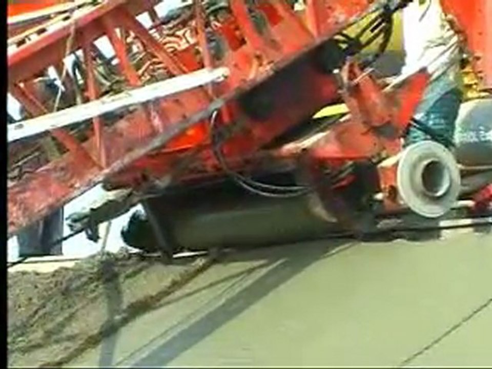 UNiSTEEL RCP 750 Canal Paver, Canal Lining, Concrete Paving