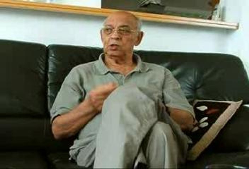 Sami Michael speaks in Arabic