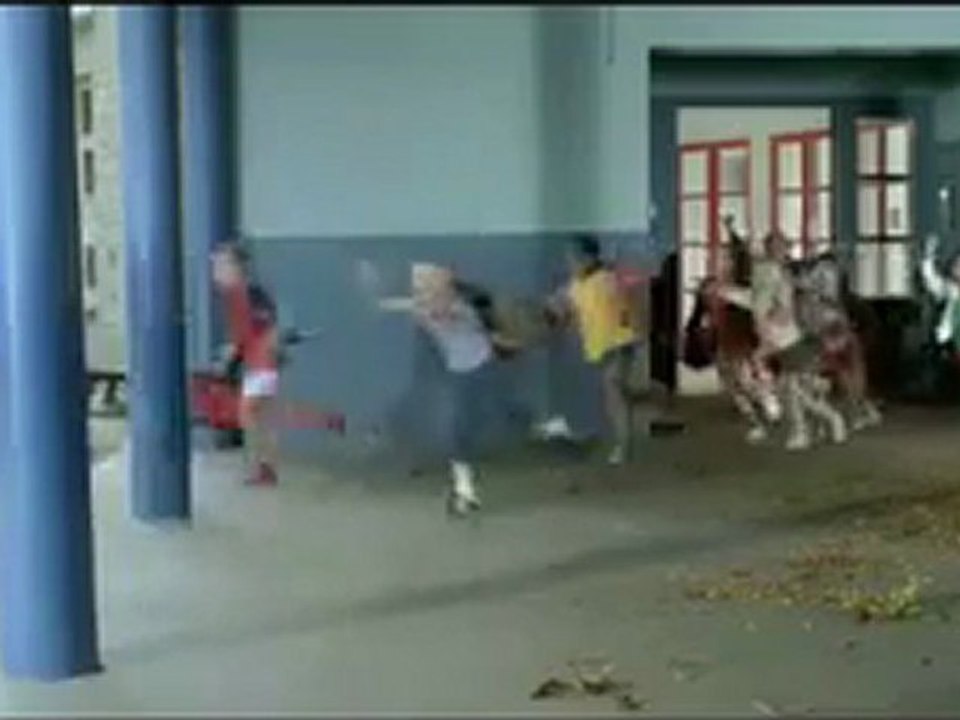 Okul Çıkışı Böyle Olur...