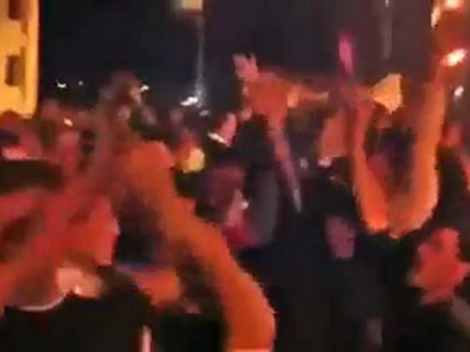 من أمام محكمة شرم الشيخ ترحيل علاء وجمال مبارك للسجن