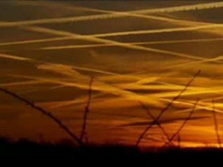 CHEMTRAILS Haarp Danger !