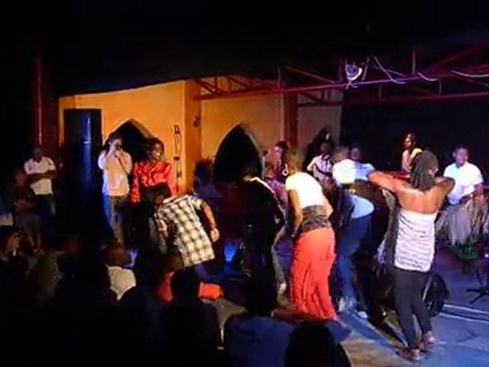 Danse à l'Alliance 2