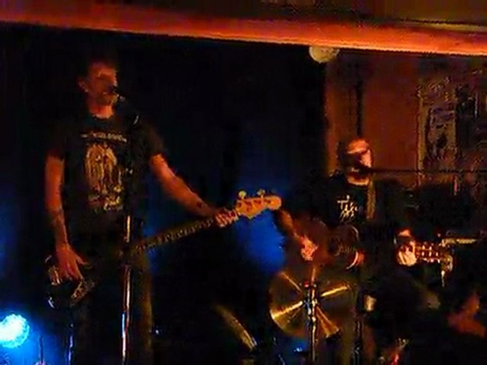 LE PIED DE LA POMPE  au Roger's café 2009