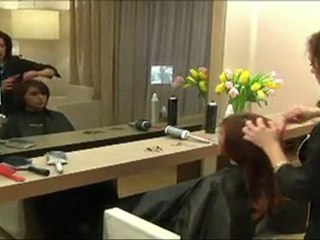 Fantazyjna fryzura w formie ślimaków