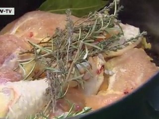 Fraternité, egalité, poulet | Video of the day