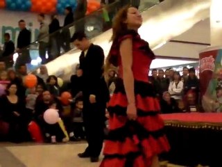NİHAN BAYBURT VE ALİ CAN YÜCE  dans gösterisi