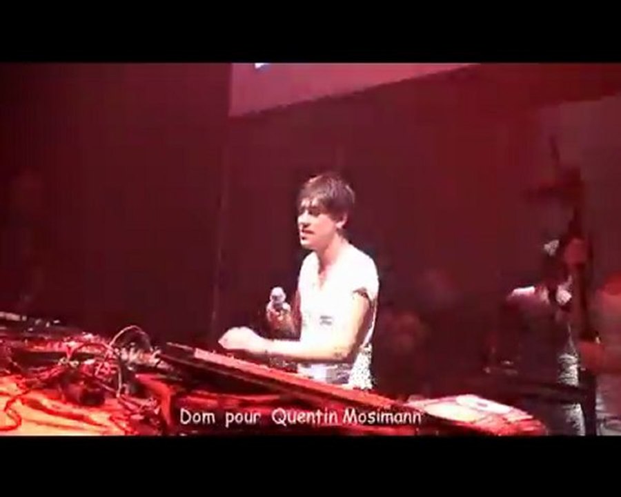 Quentin Mosimann  - Velvet Club Allem.Les 2 sauts dans le public  (Change Your Mind) 14.01.2011 @ Dom
