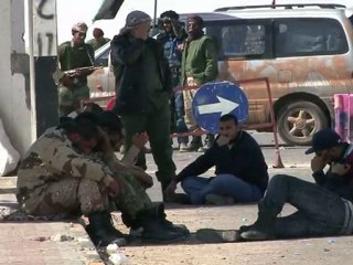 Libye: A Ajdabiya, les rebelles attendent les raids de l'Otan