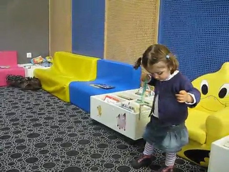 à la bibliothèque