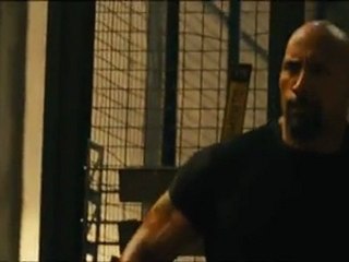Fast Five - Extrait "Toretto and Hobbs Fight" [VO-HD]