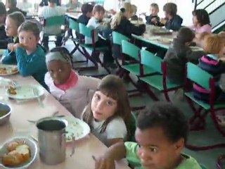 repas au centre de loisirs