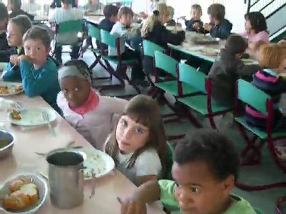repas au centre de loisirs