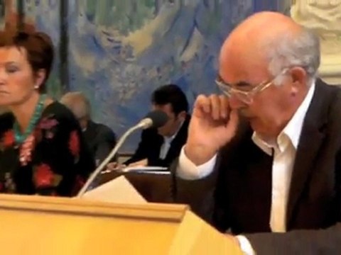 Tarbes - Conseil général - Le PS réclame la tête de Robert Vignes (PRG)