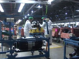 Primer auto de construcción masiva a gas natural