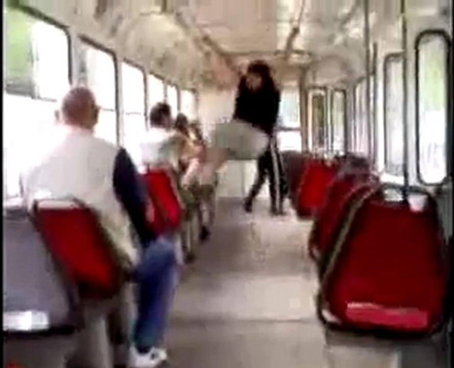 0198 - Bagarre dans un bus