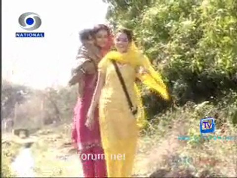 Ek Aangan Ke Ho Gaye Do - 15th April 2011 pt2