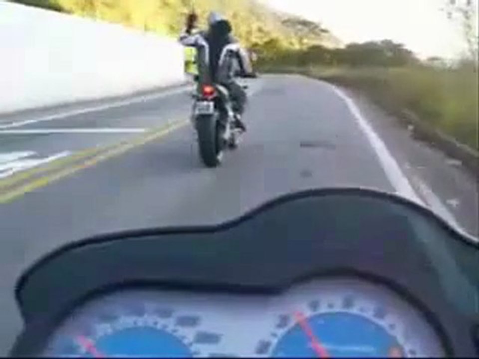 motard chanceux