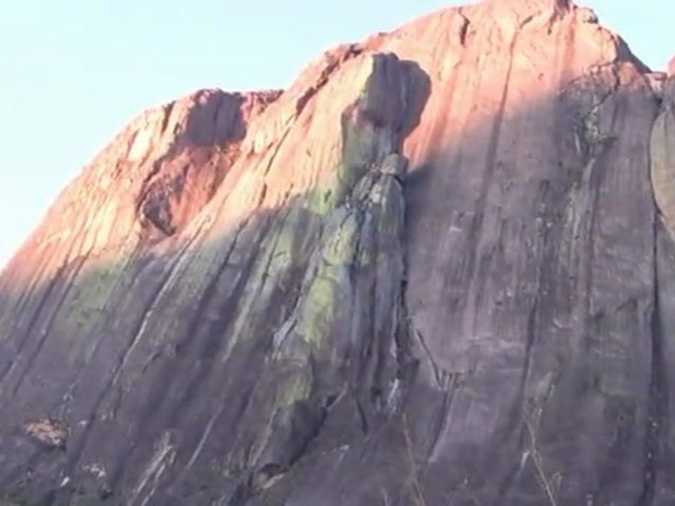 Escalade au Tsaranoro - Madagascar