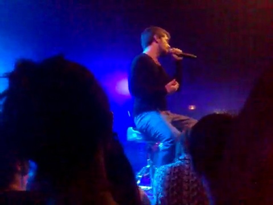 Grégoire Tu me manques Concert Bourg les Valence 14/04/2011