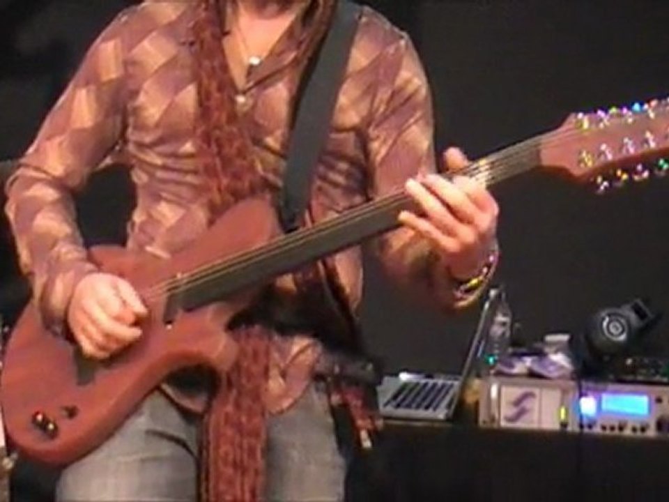 Ihâb Radwan shows PMC Byblos electric Elmwood Modena & Two Notes (RMC Wah)