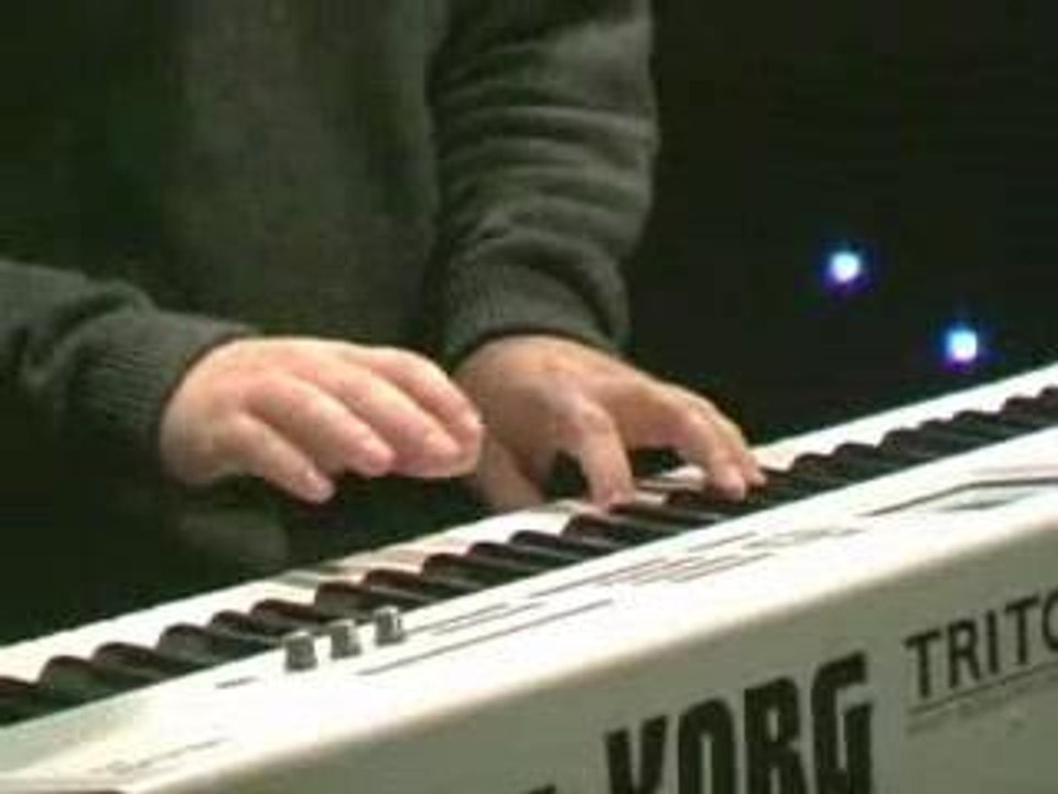 Kelly Clarkson - Because Of You