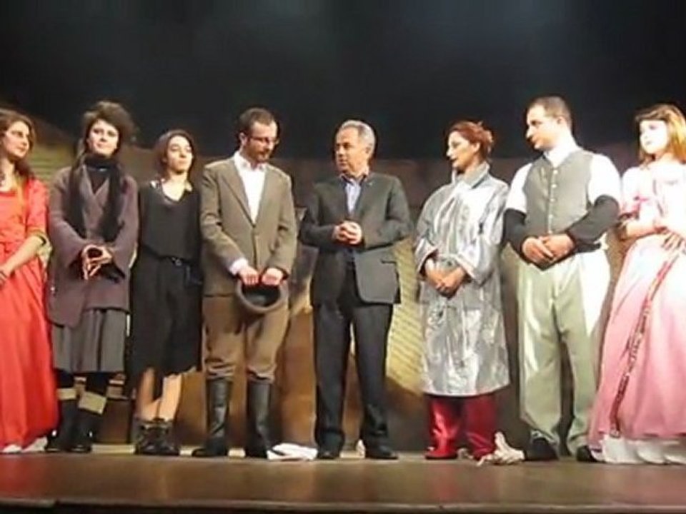 AK PARTİ YALOVA MİLLETVEKİLİ ADAYI TEMEL COŞKUN'UN TİYATRO ZİYARETİ