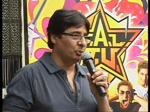 India Sri Lanka ICC Cricket World Cup Final 2011 is not a F.A.L.T.U Game - Bollywood News