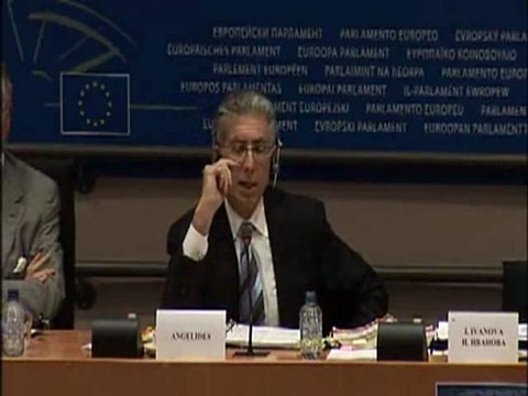 Commission d’enquête sur la crise financière (FCIC) rapport angelides .AVI_008