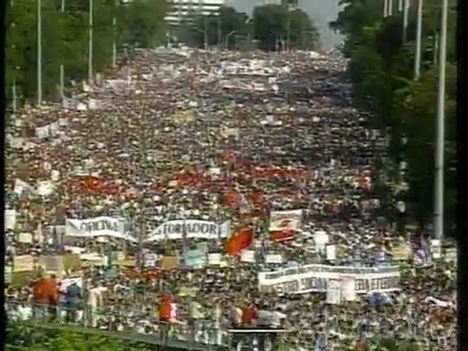 Desfile por la Victoria de Playa Girón y por el Socialismo en la Plaza de la Revolución.