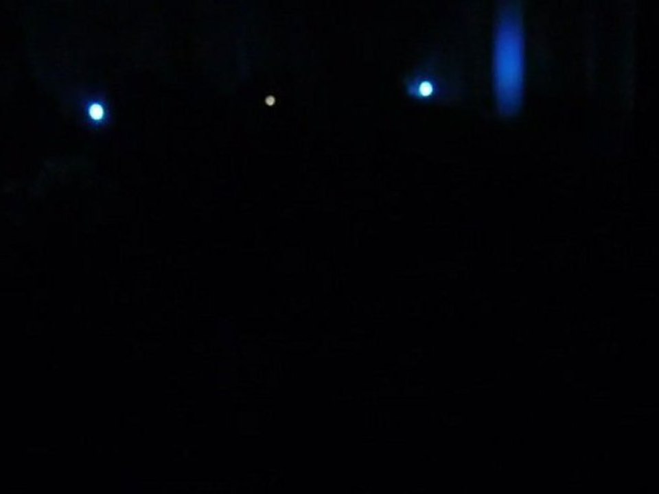 temple au shanti stupa, nuit à la belle étoile