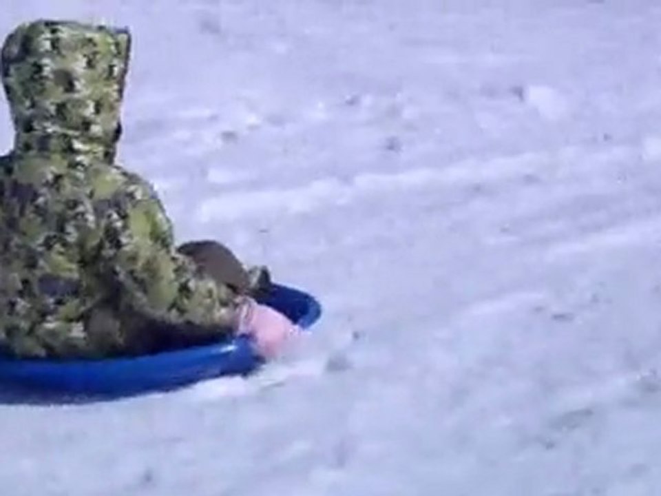 gocanada 20110416 Slide at Tanya Lake 2