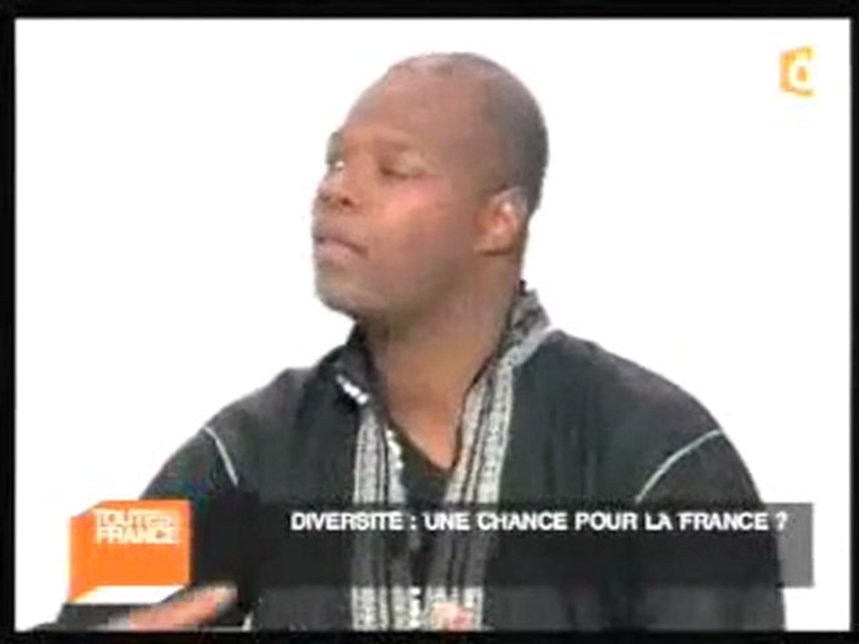 Je suis différent parce que je suis noir cher Monsieur