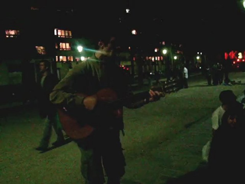 Aux Champs-Elysées, bassin de la villette, 09/04/2011