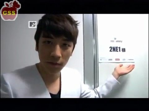 [DGH][GSS][2NE1][10.08.19] 2NE1 and SeungRi on MTV VMAJ